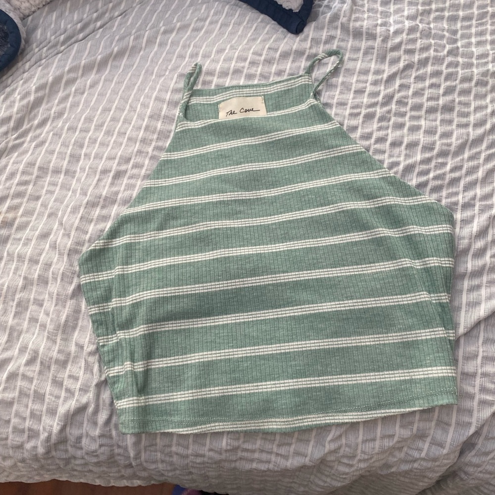 cropped halter/high neck top